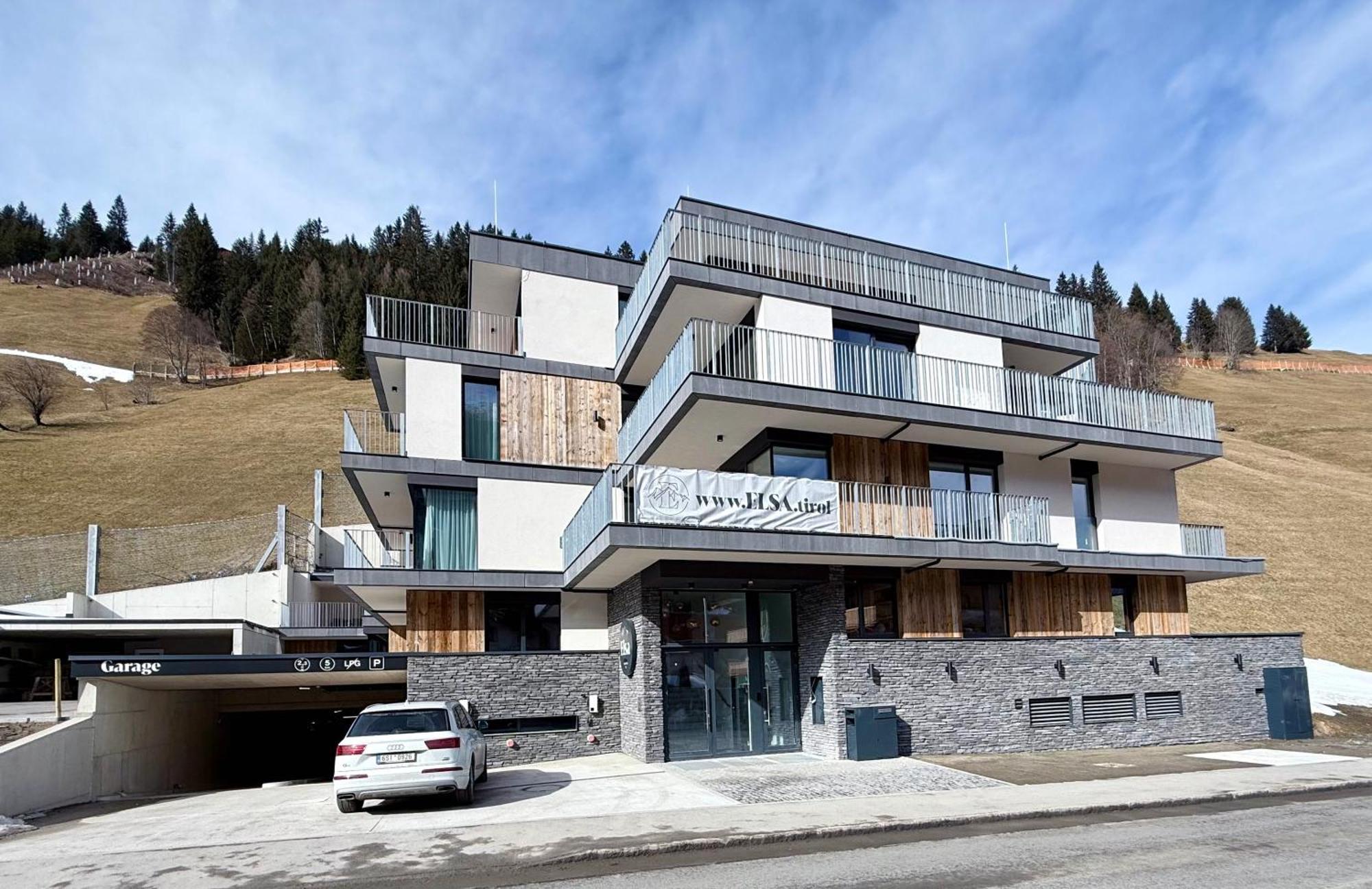 Elsa Spa Apartments Tux Exterior photo