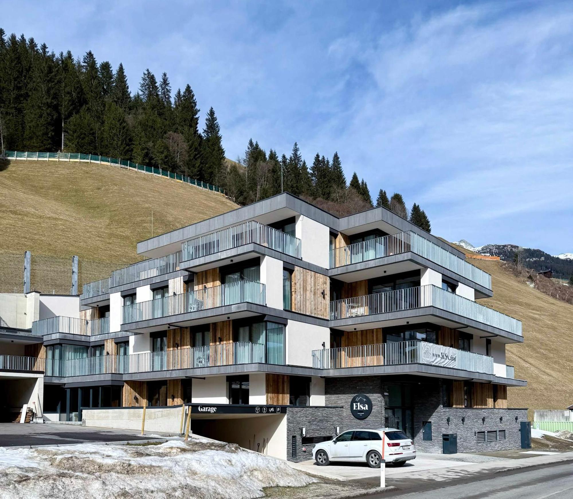 Elsa Spa Apartments Tux Exterior photo